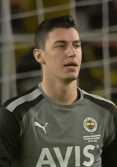 Berke Özer